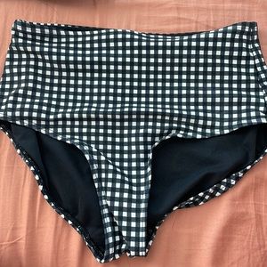Albion Fit Checkered Bottoms